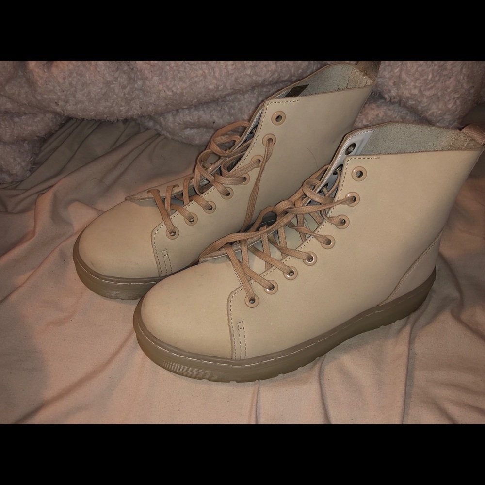 Tan Doc Martens